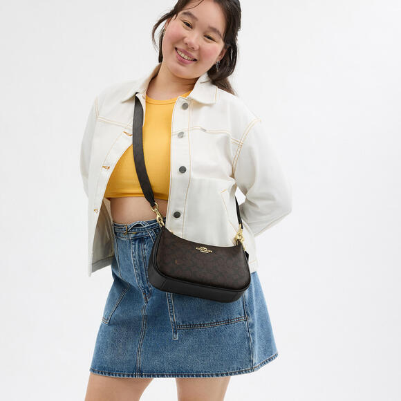 Reversible Strap In Signature Canvas - Picture 2 of 3